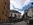 Links das Rathaus